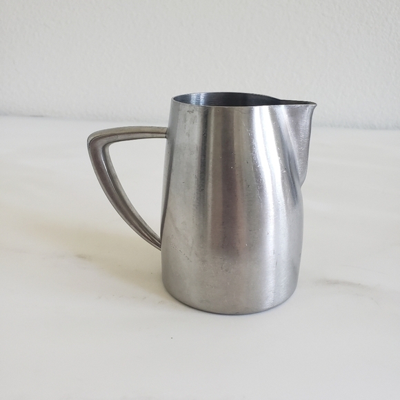 Oneida  Stilleto Stainless Creamer 3.5" tall - Picture 5 of 7